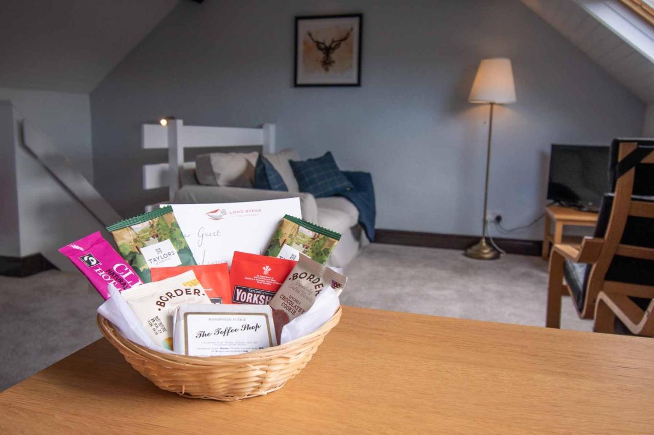 Long Byres Holiday Cottages Μπράμπτον Εξωτερικό φωτογραφία